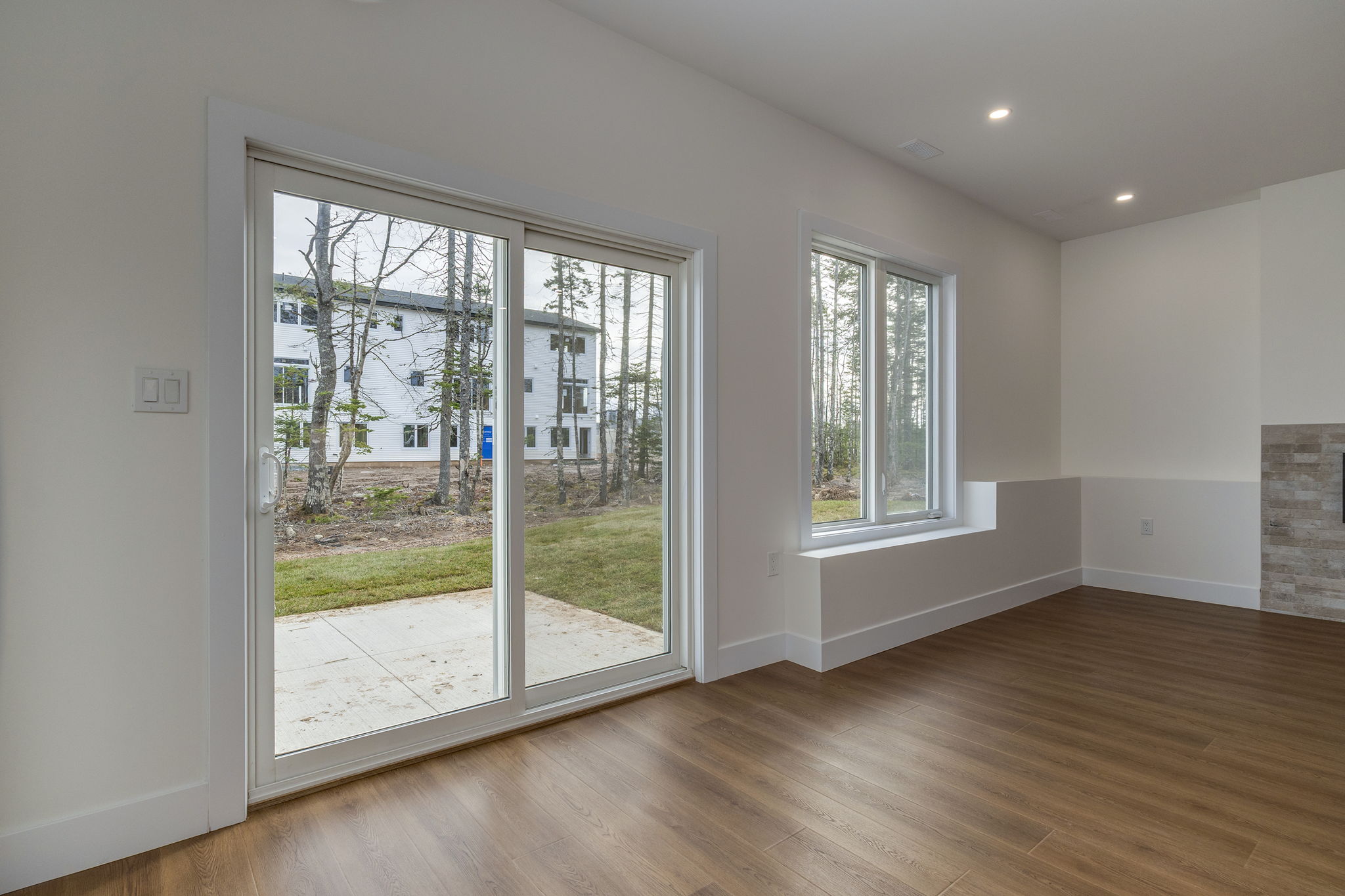 Sophies Cres Townhomes — photo 10 of 12